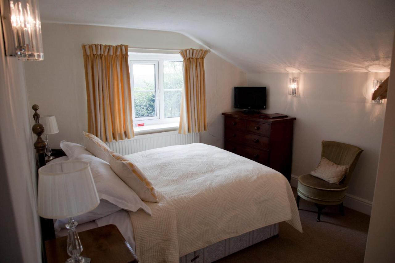 Amberley Inn Страуд Экстерьер фото